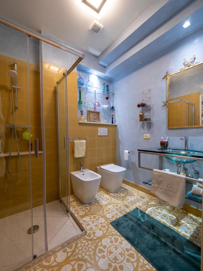 Luxury - Elegante Appartamento Nel Cuore Di Лукка Экстерьер фото