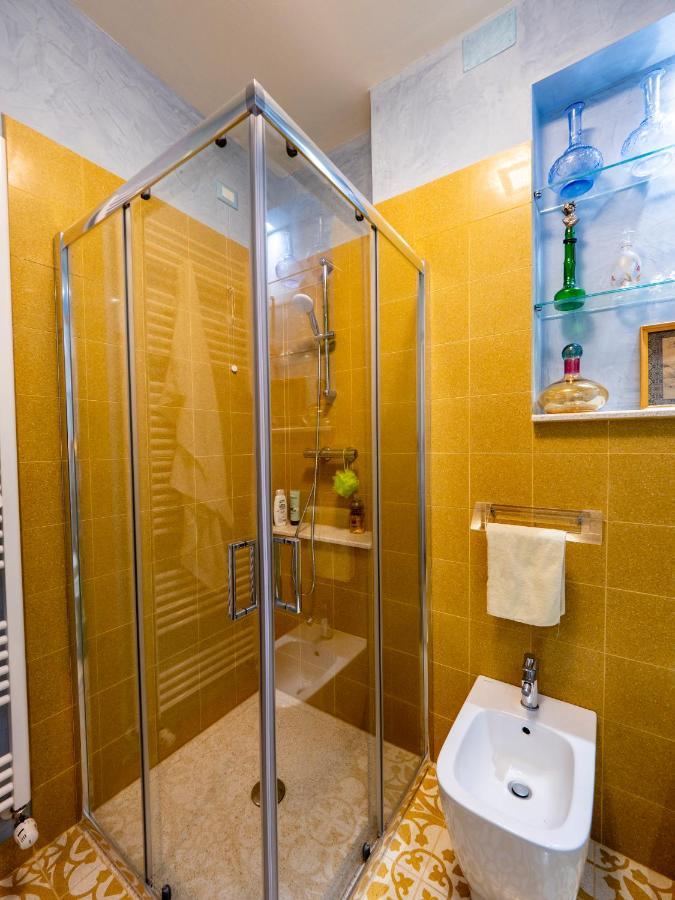 Luxury - Elegante Appartamento Nel Cuore Di Лукка Экстерьер фото