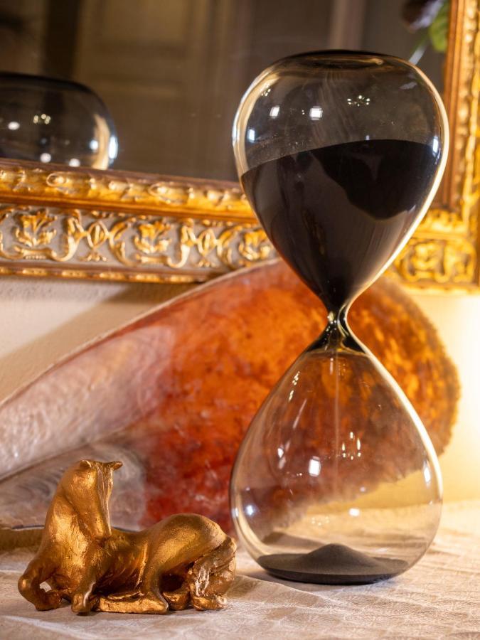 Luxury - Elegante Appartamento Nel Cuore Di Лукка Экстерьер фото
