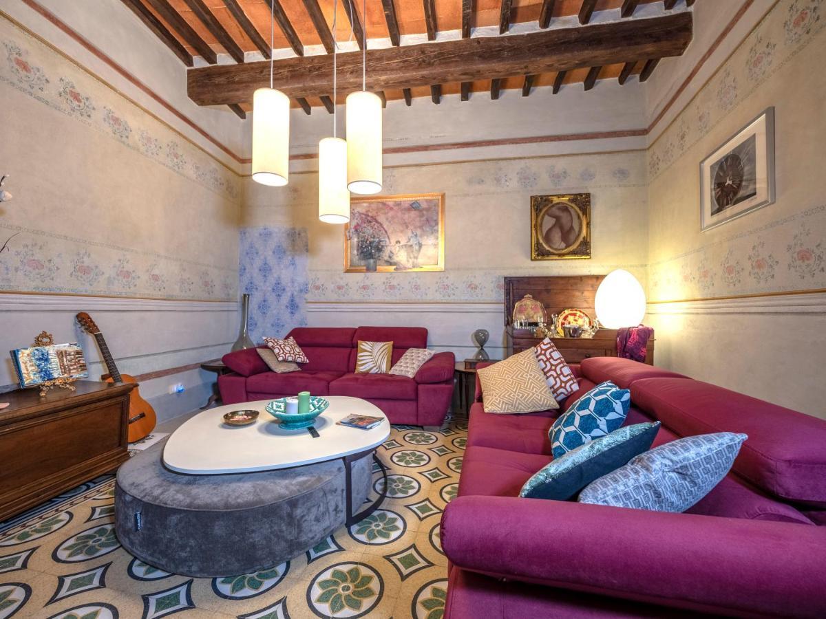 Luxury - Elegante Appartamento Nel Cuore Di Лукка Экстерьер фото